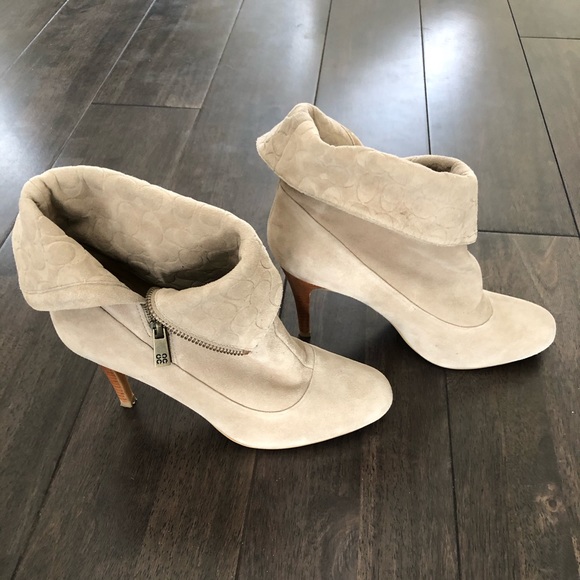 Coach Ankle Boots\Booties, Taupe, Suede, Size 9B - Picture 4 of 11